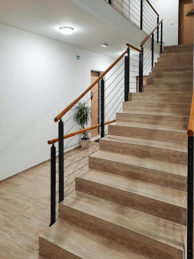 Enjoy Pula - New Apt With Terrace And Free Parking Garage Extérieur photo